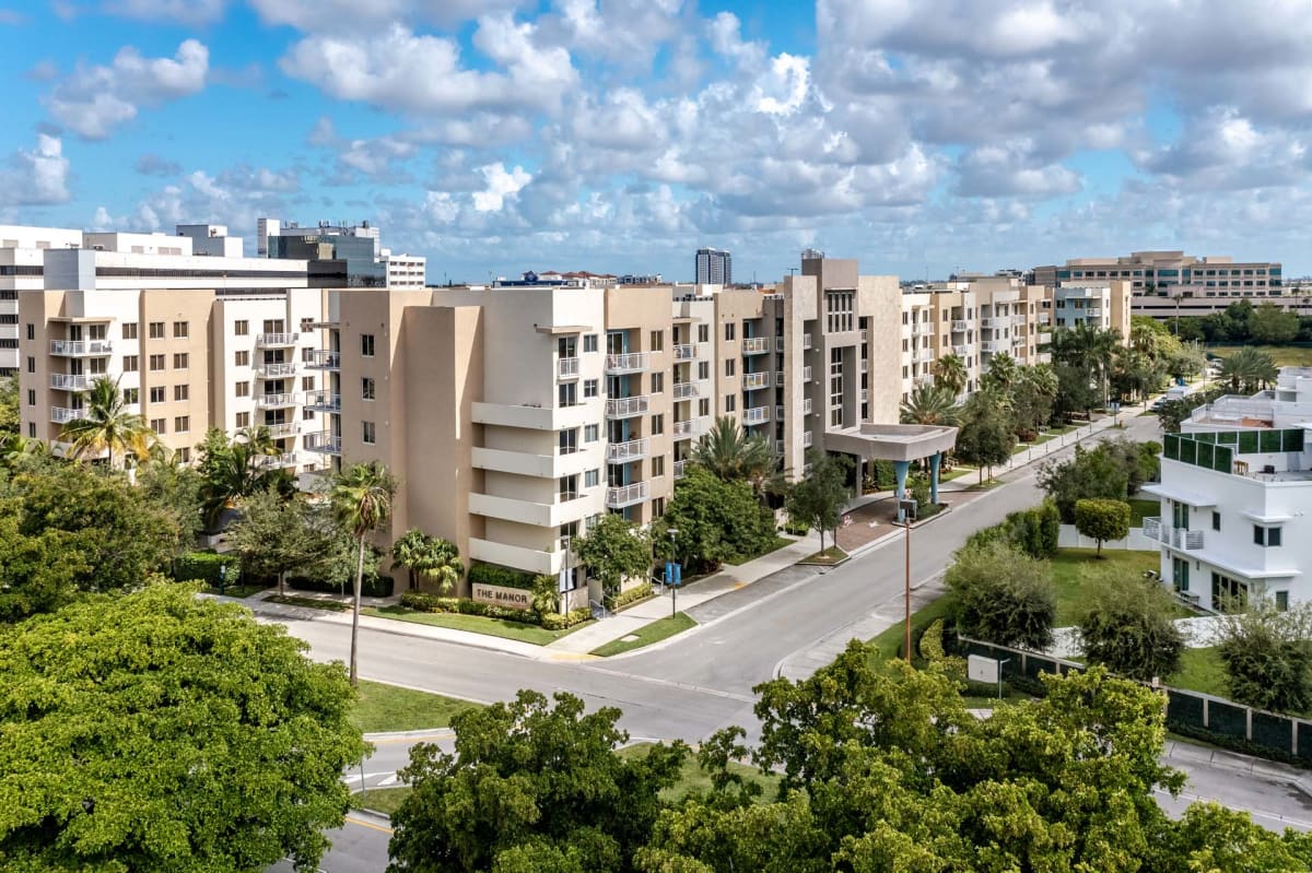 Apartments for Rent in Doral, FL Manor at CityPlace